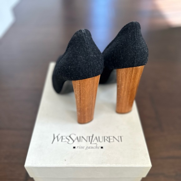 YSL Yves Saint Laurent Charlotte 105 Pump - Picture 3 of 9
